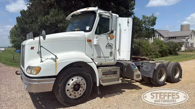 2001 International 9200i