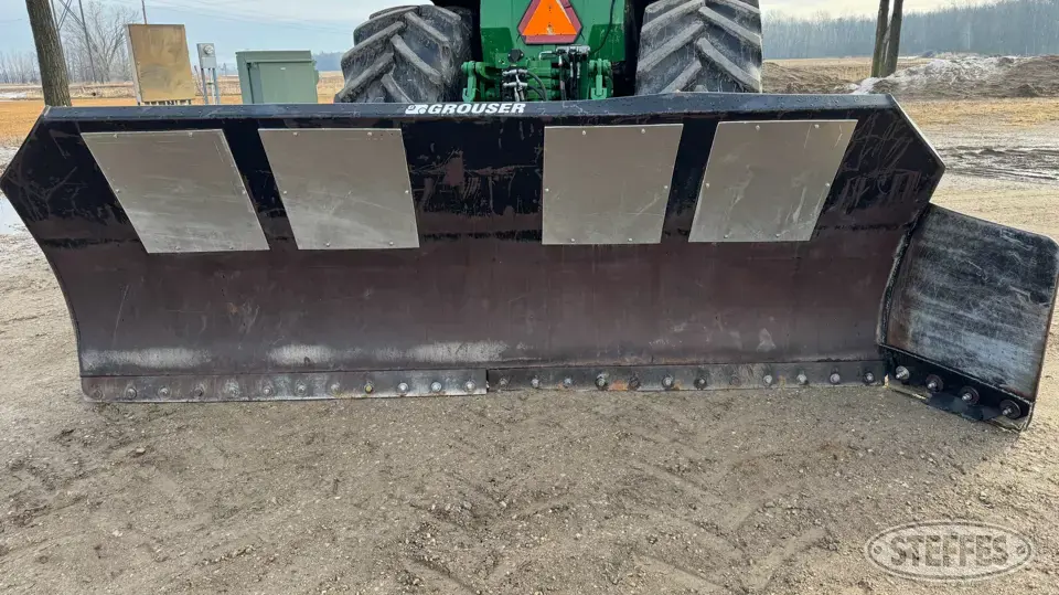Grouser Straight Blade