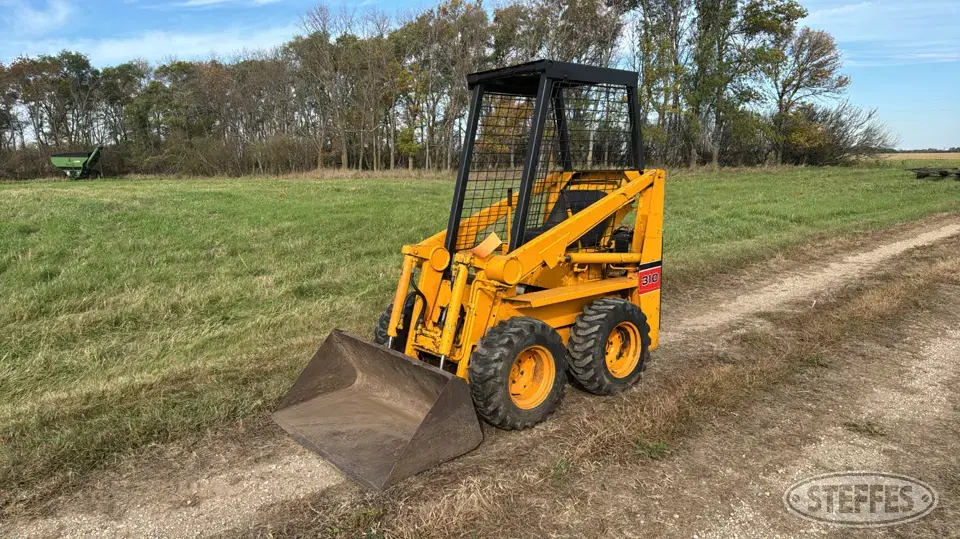 Mustang 310 Wheeled Skid Steer