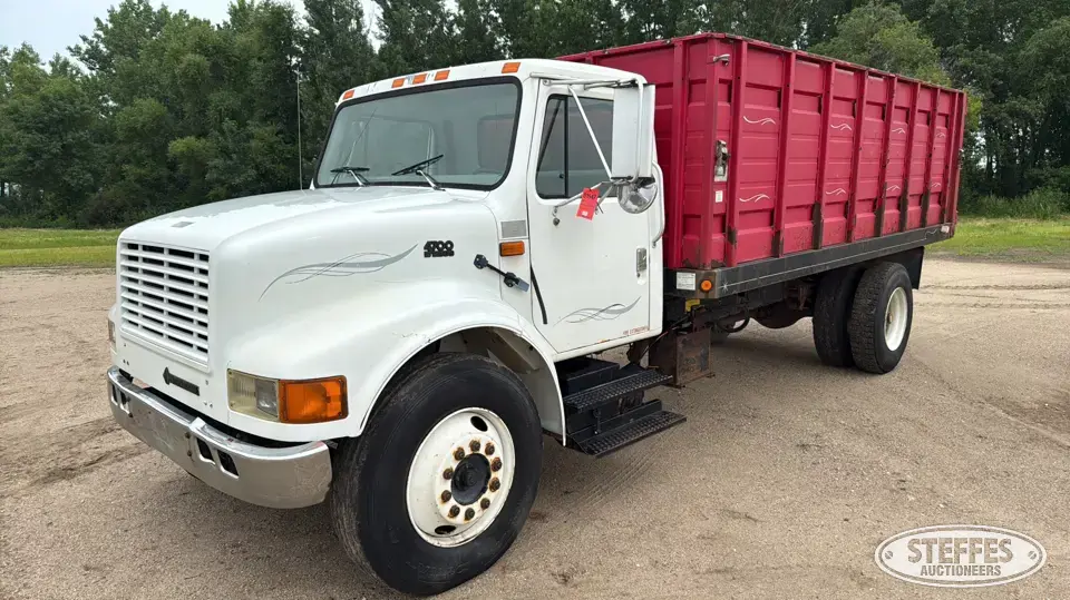 1996 International 4700 Grain Truck