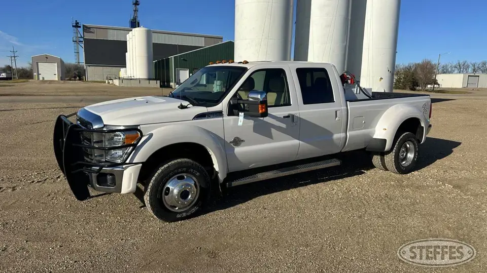 2013 Ford F-450 Lariat Over 1 Ton Pickup