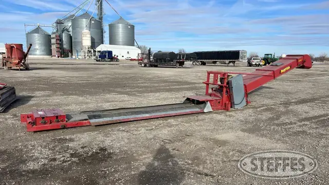 2012 Mayrath conveyor
