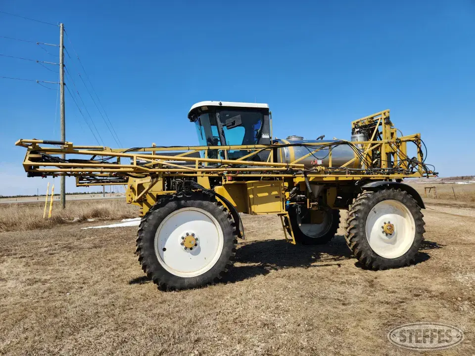 1999 Ag-Chem RoGator 854 Self-Propelled Sprayer