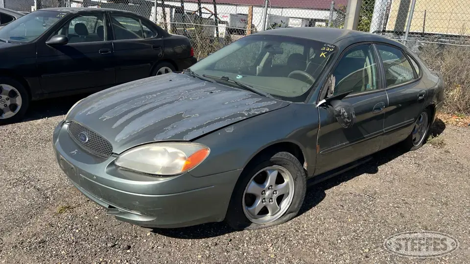 2005 Ford Taurus Car