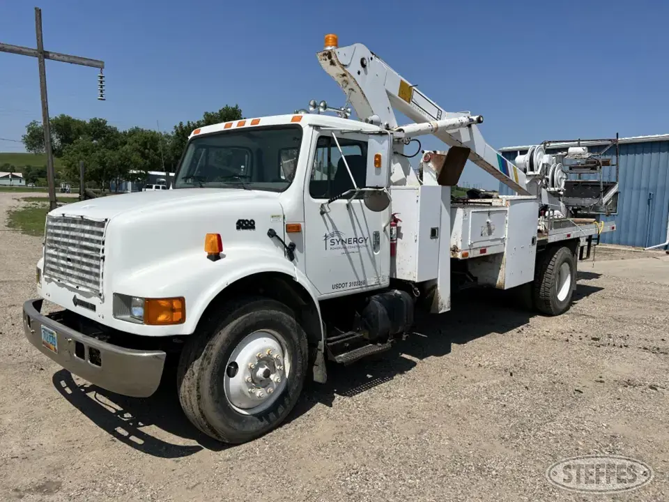 1995 International 4700 Specialty Truck