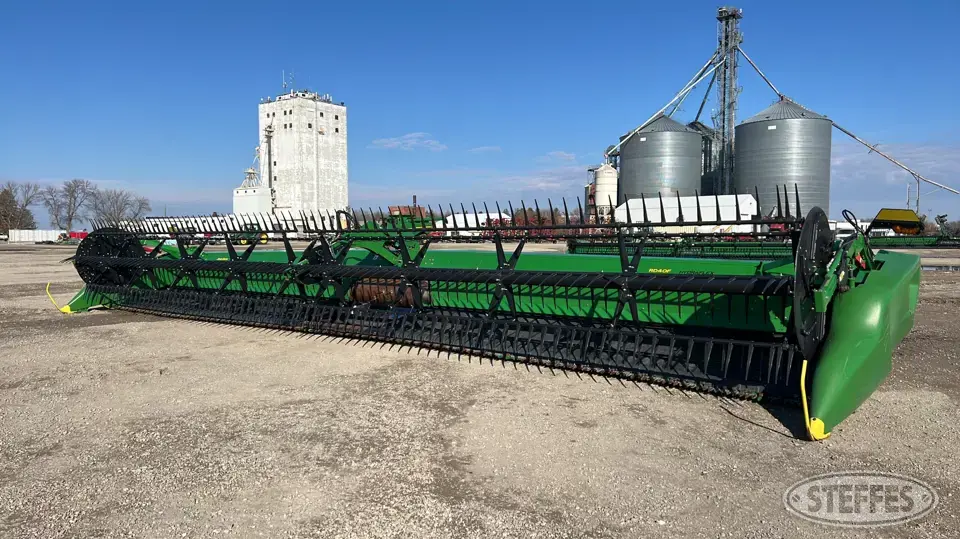 2023 John Deere RD40F Draper Head