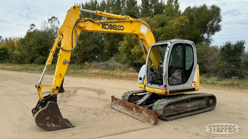 Kobelco E70SR Excavator
