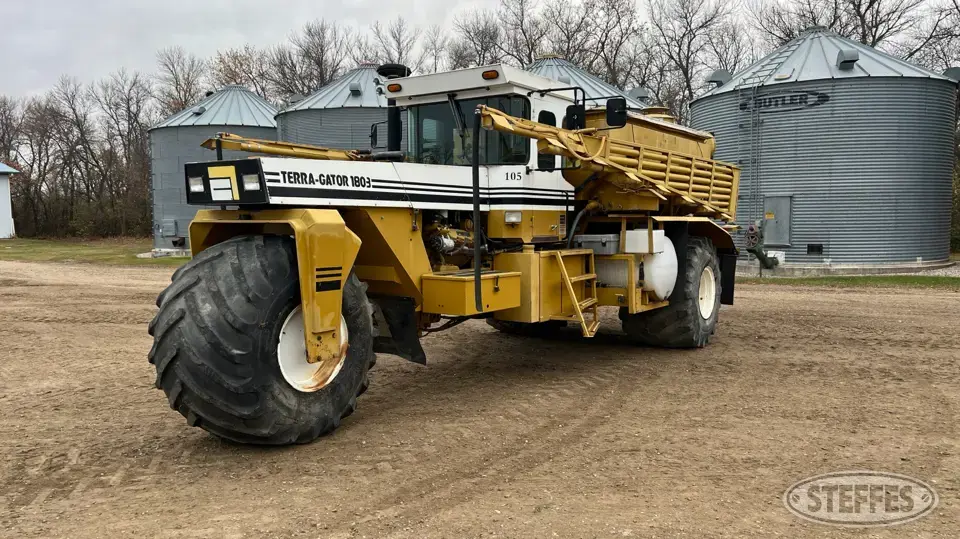 1993 Ag-Chem 1803 Terragator Self-Propelled Dry Applicators-Spreaders-Floater