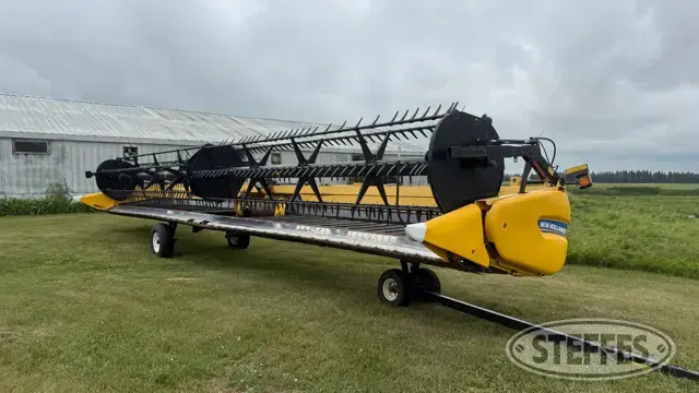 2013 New Holland 880CF-40