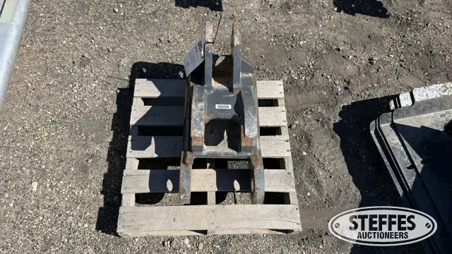 Deere excavator knuckle adapter