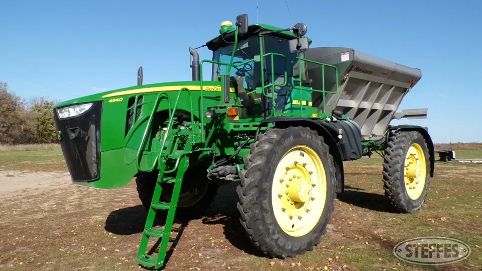 2013 John Deere 4940 Self-Propelled Dry Applicators-Spreaders-Floater
