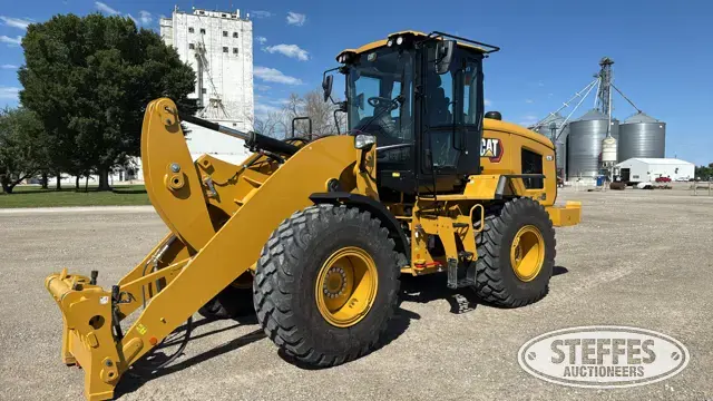 2025 CAT 926