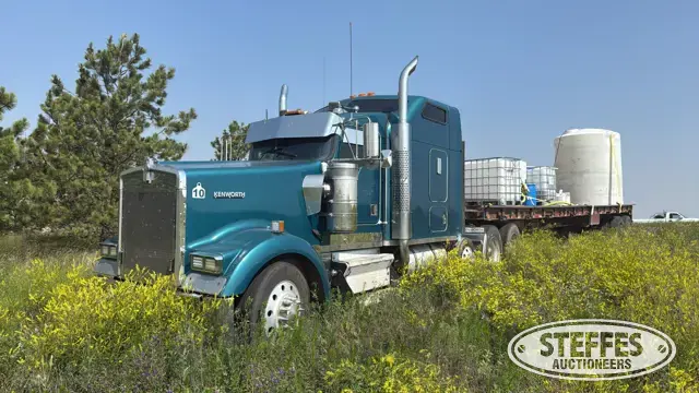 1997 Kenworth W900