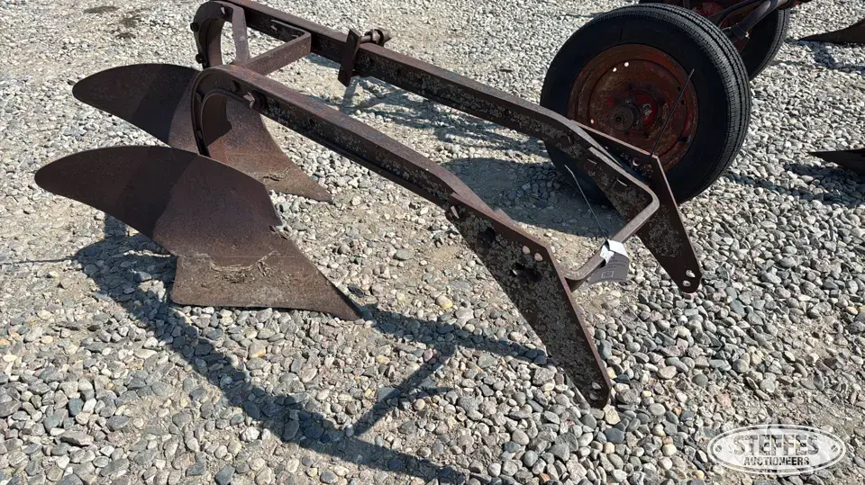 International 2-bottom plow