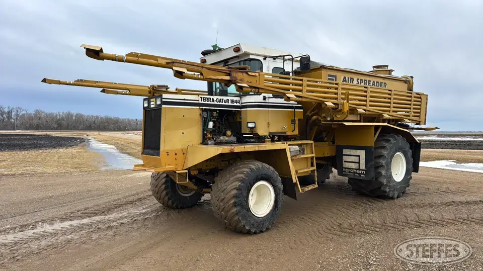 1994 AgChem 1844 Self-Propelled Dry Applicators-Spreaders-Floater