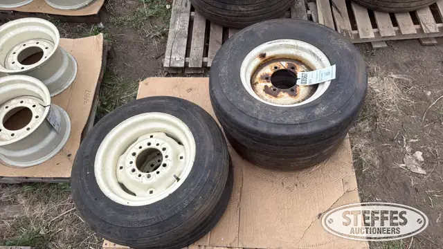 (4) Implement tires