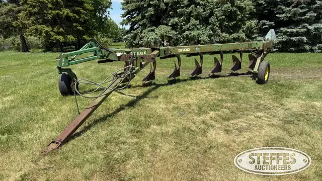John Deere 3600