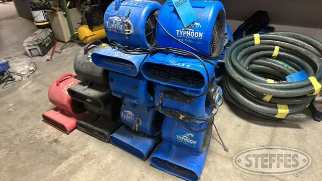 (9) Floor Fans