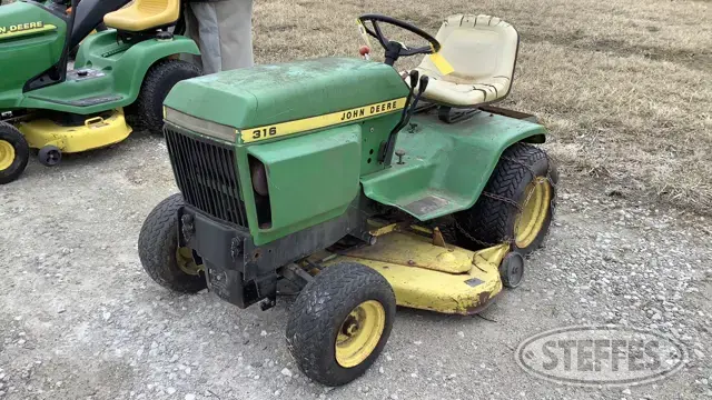 1978 John Deere 316