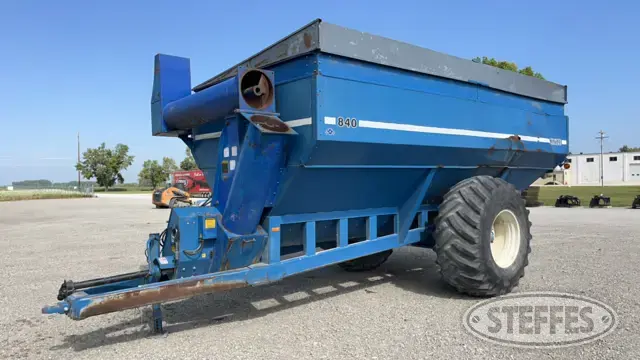 Kinze 840