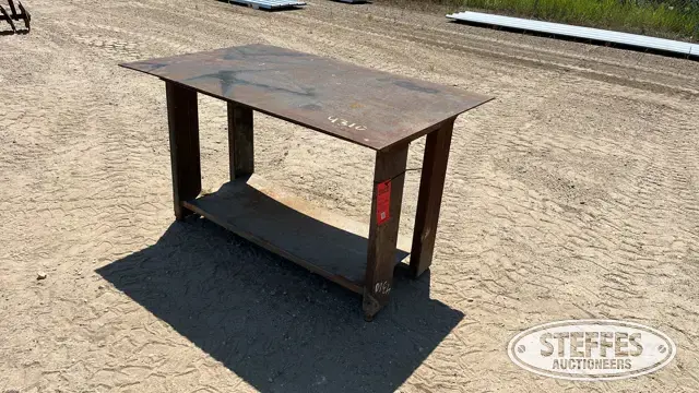Welding table