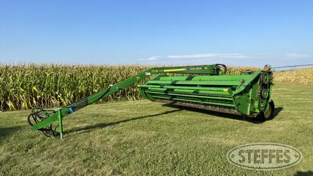 John Deere 1600