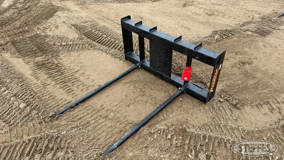 Pabreak dual bale spear Bale Handling