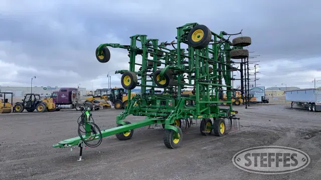 2022 John Deere 2430