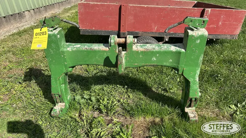 John Deere quick hitch Farm Support Item