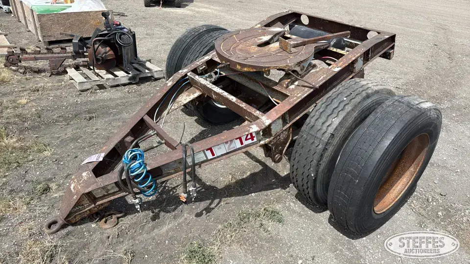 Fruehauf trailer dolly