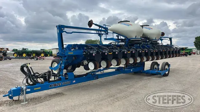 2014 Kinze 3660