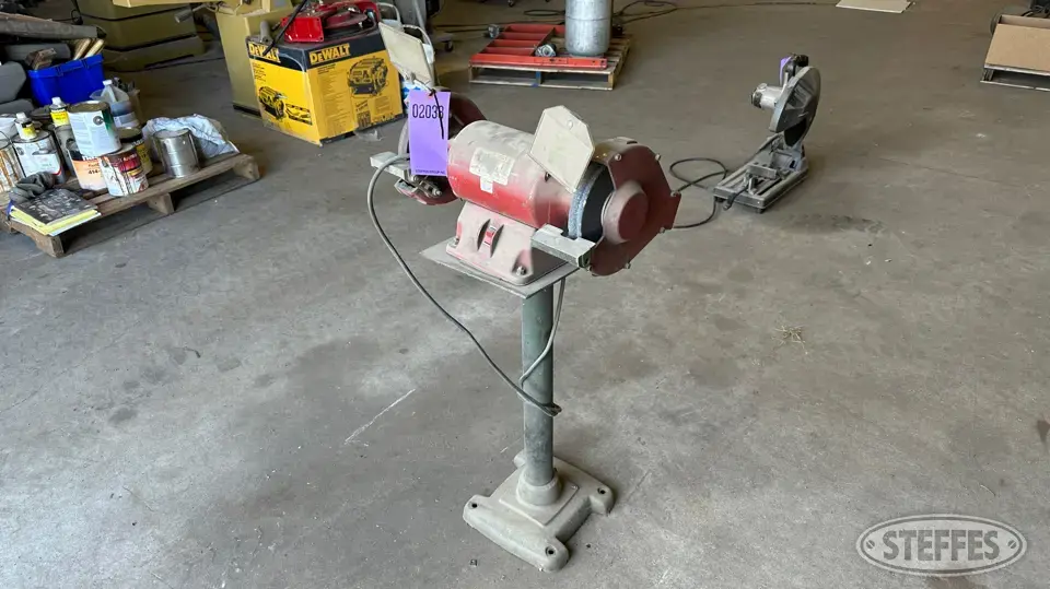 Milwaukee Farm Support Item