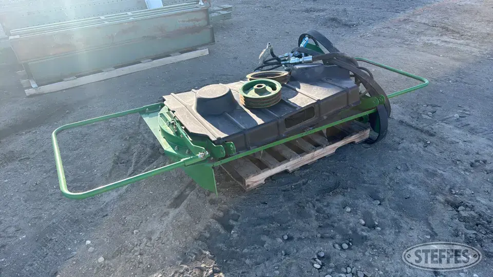2012 John Deere S690 power tailboard Ag Equipment Part