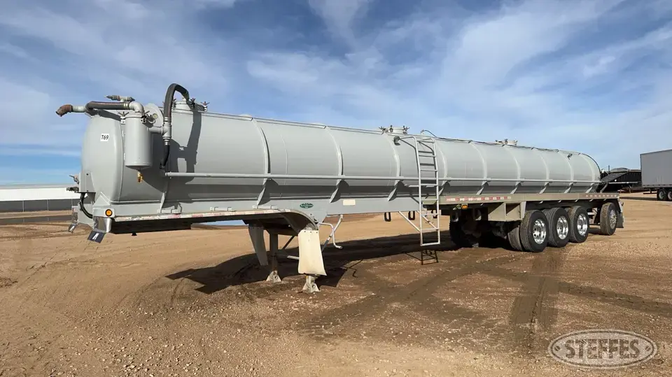 2019 Dragon 193 BBL Vacuum Trailer