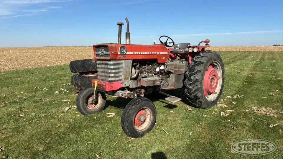 1970 Massey Ferguson 180 2WD Tractor