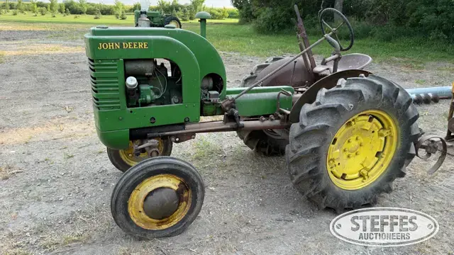 1945 John Deere LA