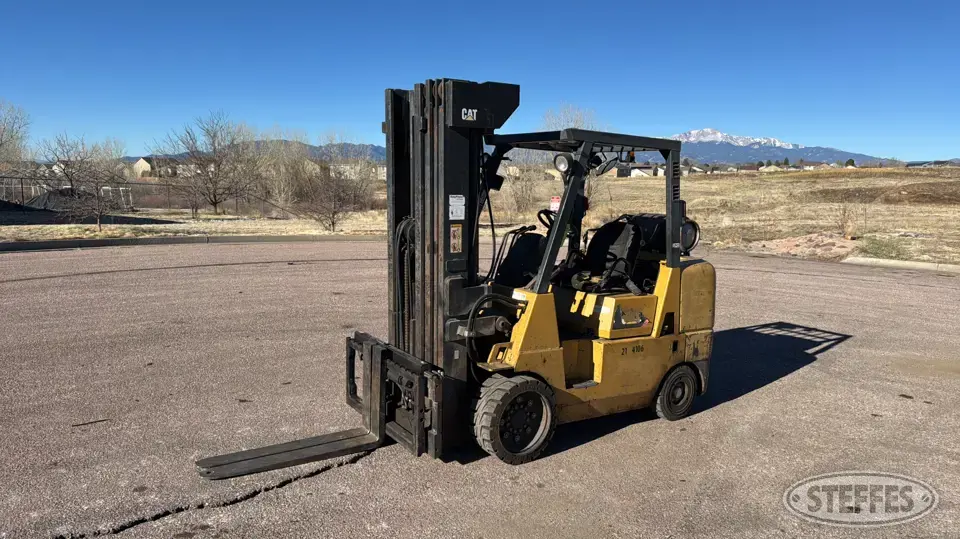 CAT GC40K Warehouse Forklift