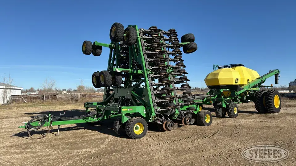 2012 John Deere 1890 Air Drills and Air Seeder
