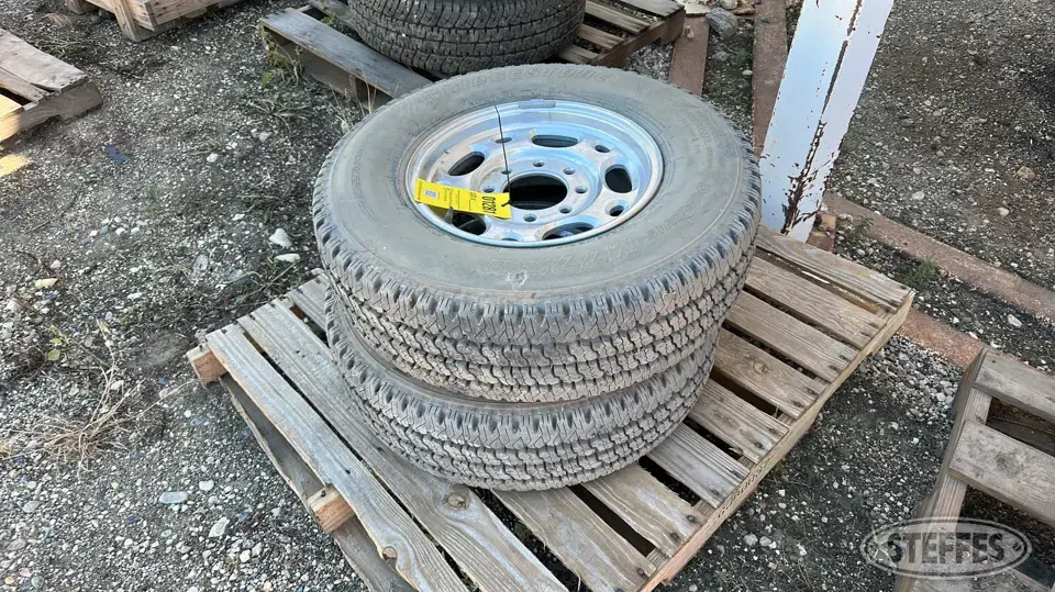(2) Bridgetown 245/75R16 tires Passenger-Light Truck Tire
