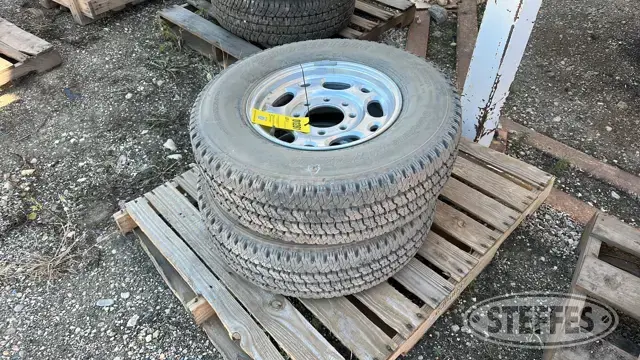 (2) Bridgetown 245/75R16 tires