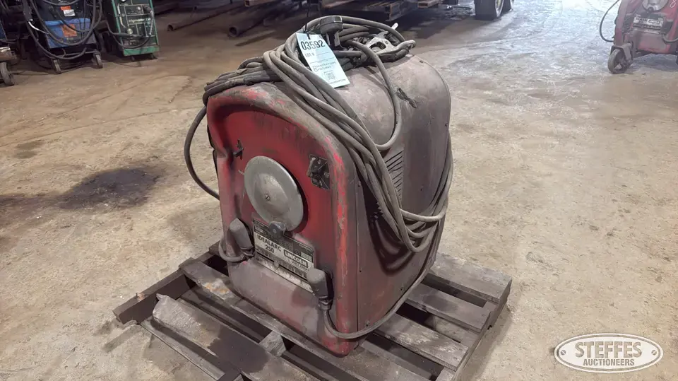 Lincoln Idealarc 250 Welding