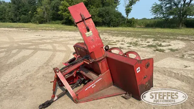 International snowblower