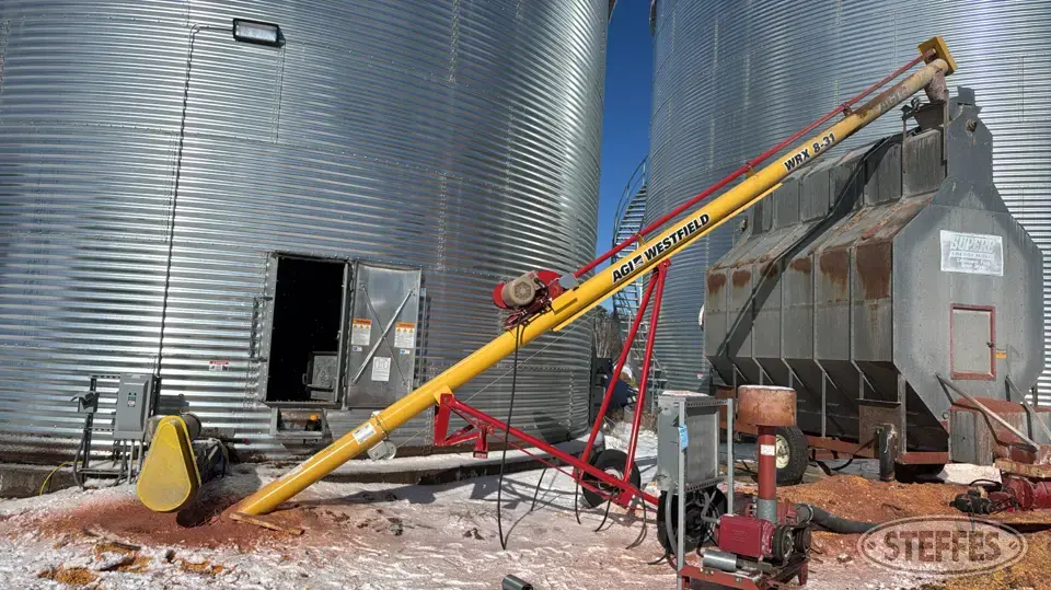 2018 AGI Westfield WRX 8-31 Straight Auger
