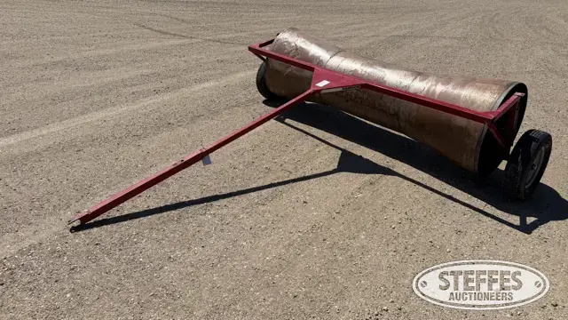 Harmon swath roller
