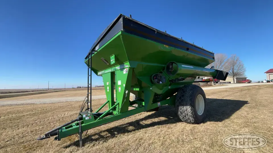 Brent 880 Grain Cart