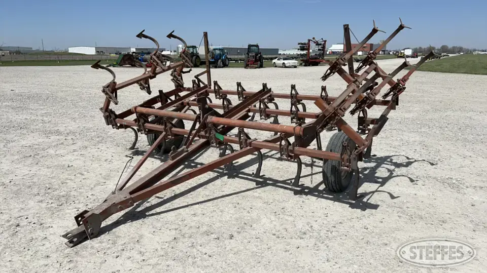 Case 1200 Field Cultivator