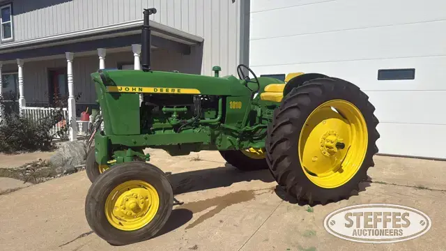 John Deere 1010
