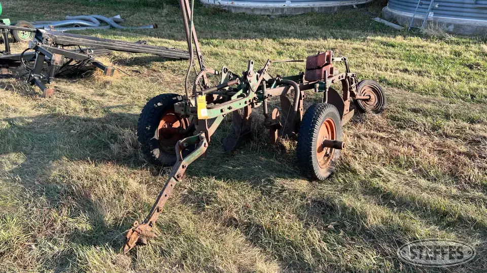 Oliver Plow