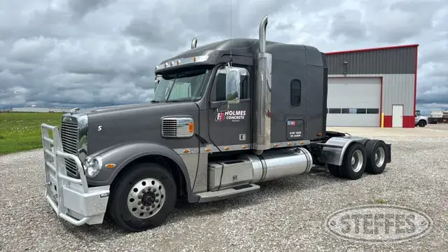 2020 Freightliner Coronado Glider