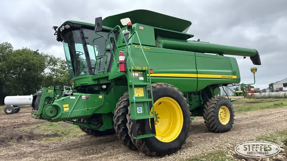 2010 John Deere 9770 STS Combine